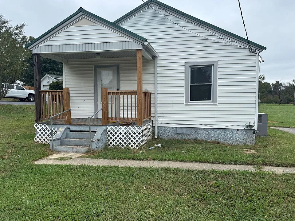 616 Ferry Rd