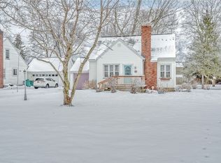 60 Daytona Ave, Webster, NY 14580