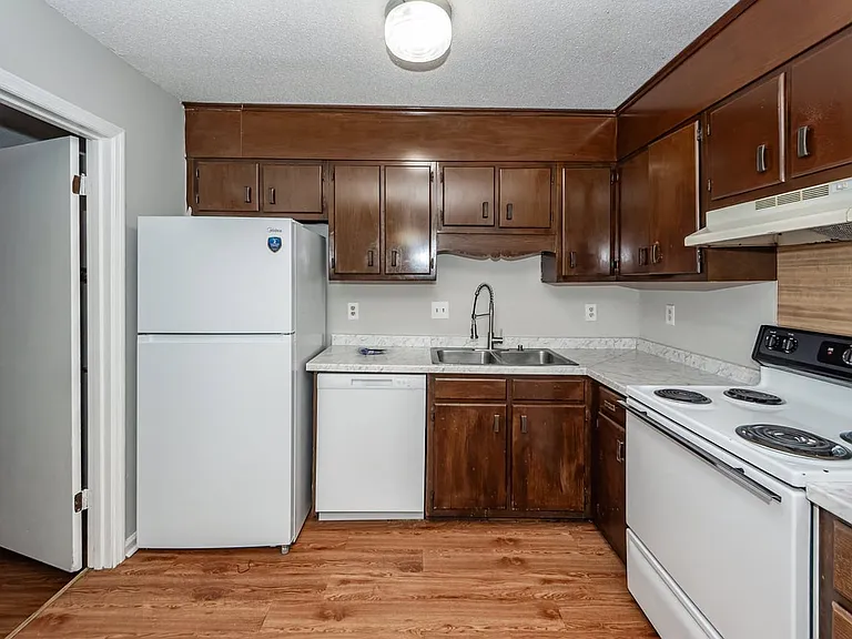 296A Fleming Rd — Photo 24