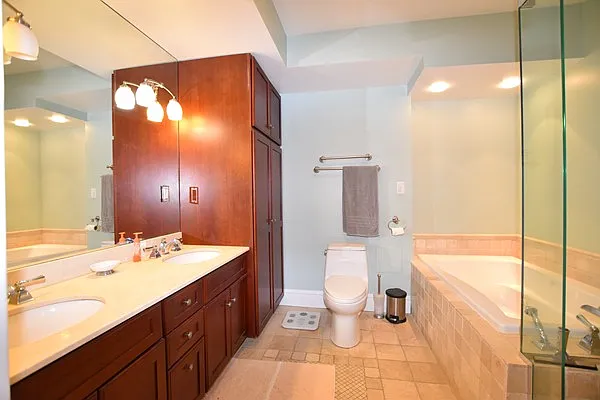 63 Otis St #1 — Photo 11