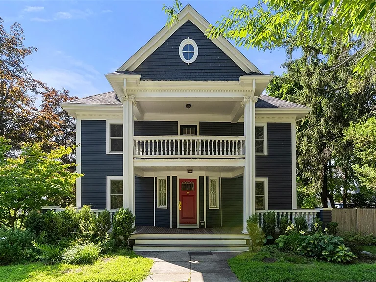 161 Highland Ave — Photo 1