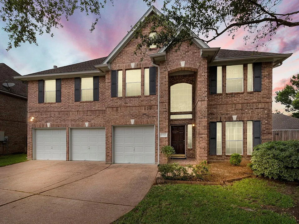 13507 Country Green Ct