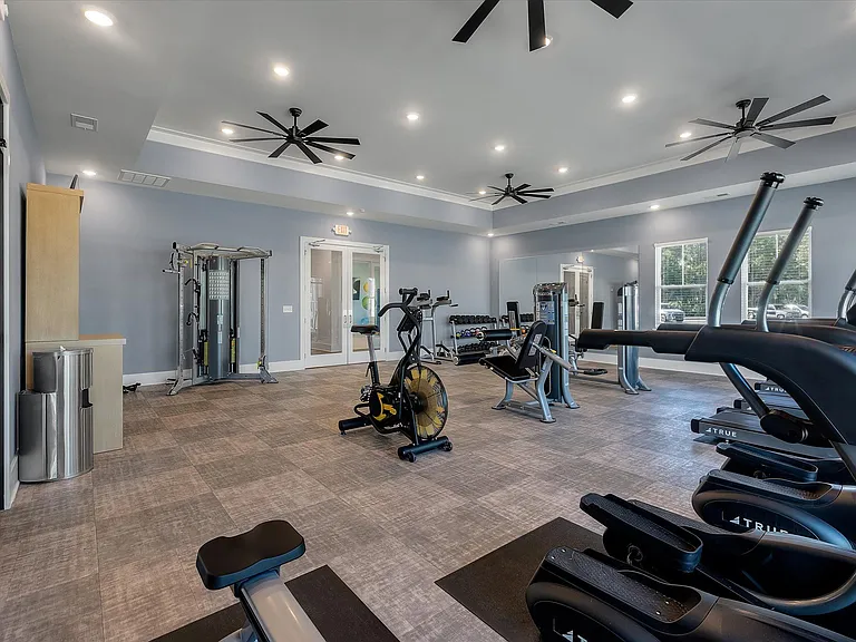 The Palms at Edgewater — Photo 35