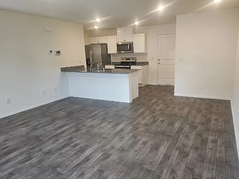 1138 Meadow Sparrow Pl — Photo 3