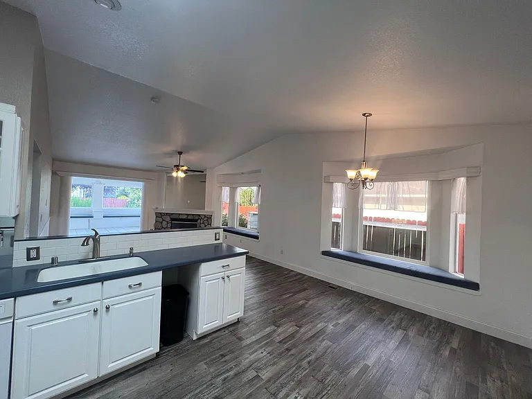 1692 Lantana Dr — Photo 25