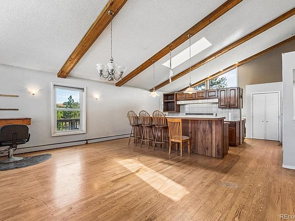 5th image of 3025 Oakland Drive