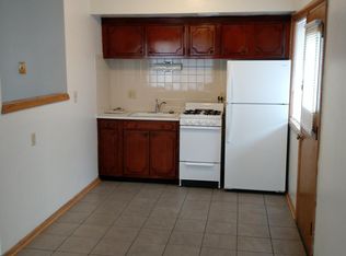 3043 S 83rd St APT 4, West Allis, WI 53219
