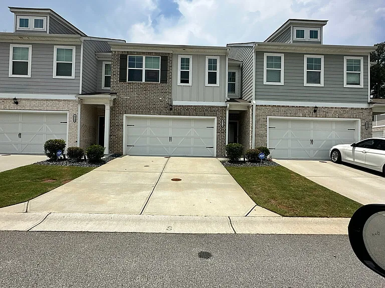 4514 Fillmore Trl SW — Photo 2