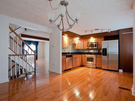 4th image of 5558 Caithness Ct