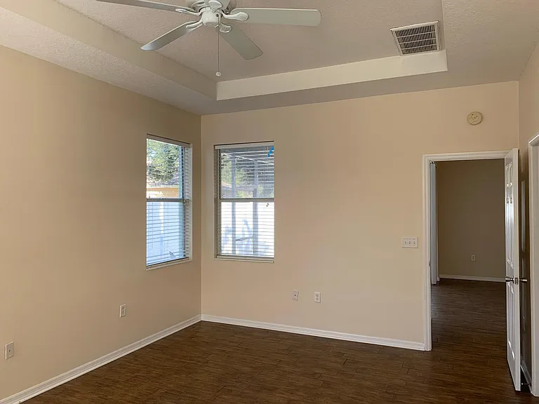 1207 Gentilly Ln — Photo 14