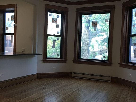 5th image of 2634 N Sawyer Ave #2F