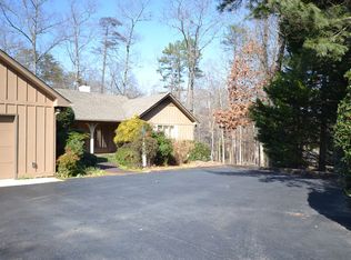690 Hooper Creek Rd, Tryon, NC 28782