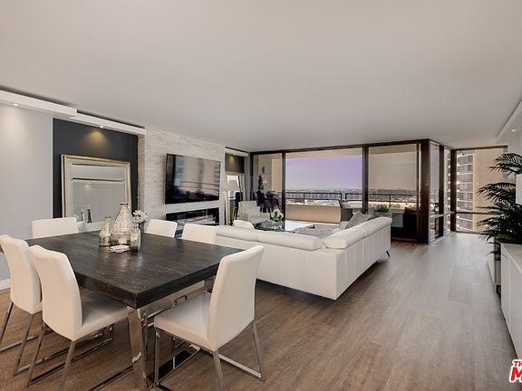 5th image of 4314 Marina City Dr Unit 716