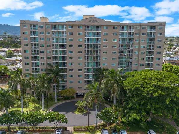 94-979 Kauolu Pl APT 1011, Waipahu, HI 96797