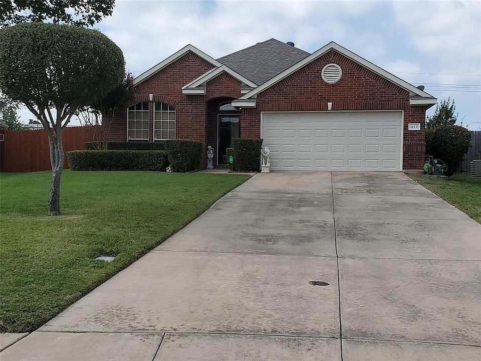 1st image of 317 Wallford Ln