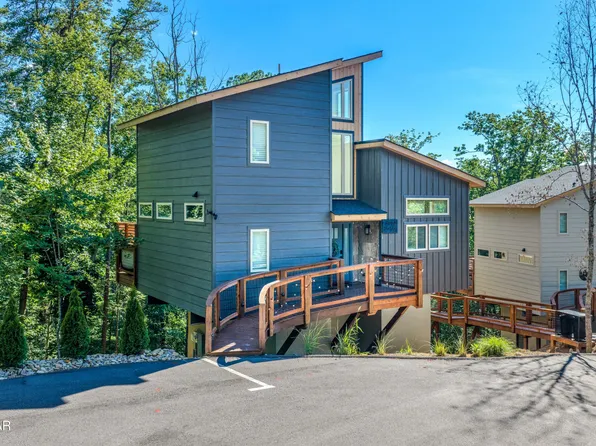 2385 Forge Hideaway Loop #4, Pigeon Forge, TN 37863