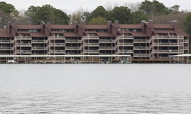 1st image of 142 Lake Hamilton Dr