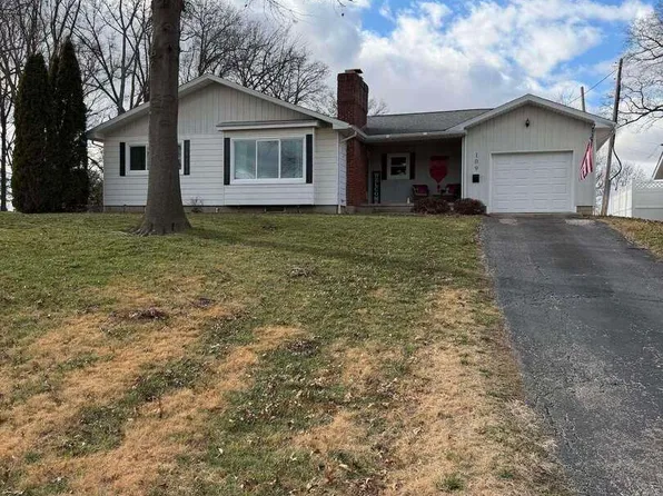 109 S Beaucoup St, Pinckneyville, IL 62274