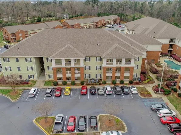 3218 Veterans Memorial Pkwy APT 2104, Tuscaloosa, AL 35405