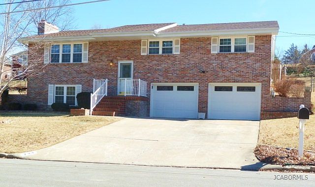 1st image of 734 Dean Dr