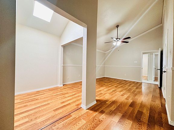 5th image of 3201 Laurel Oaks Ct