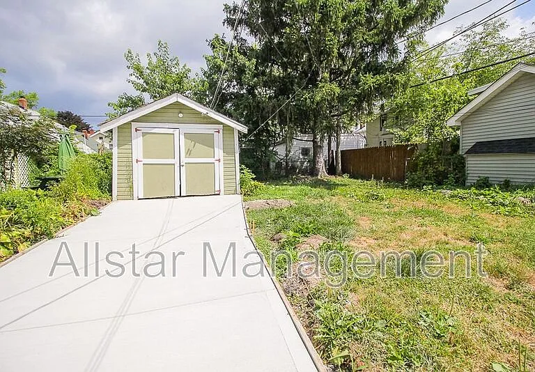 14210 Athens Ave — Photo 29