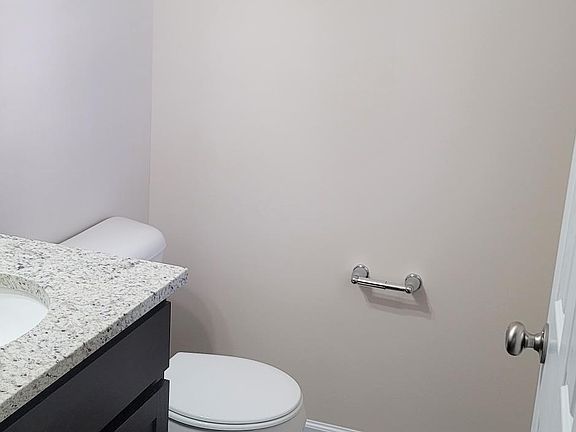 4th image of 6954 Erie Dr