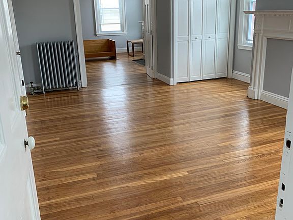 2nd image of 180 Williams St Floor 2