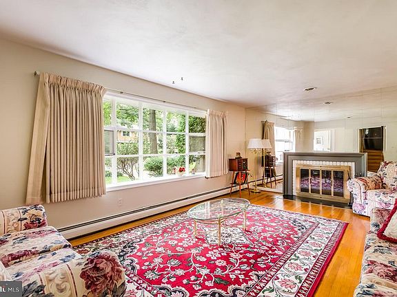 3rd image of 5409 Nedra Ave