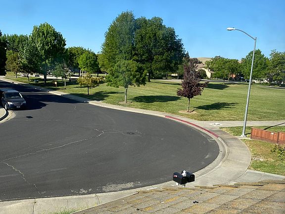 4th image of 5393 Hillflower Dr