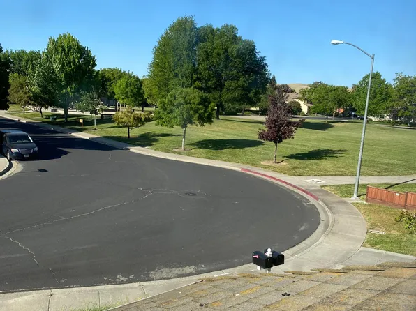 5393 Hillflower Dr, Livermore, CA 94551