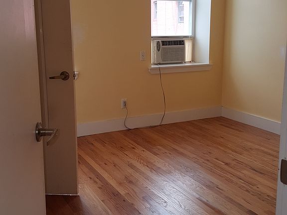 4th image of 161 Maujer St #2AA
