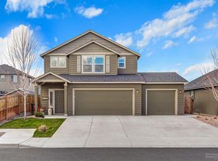 437 SW 32nd St, Redmond, OR 97756
