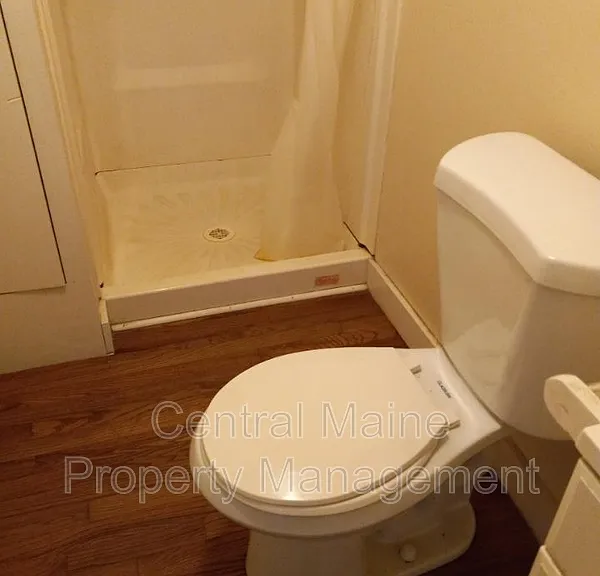 520 Hancock St #10 — Photo 5