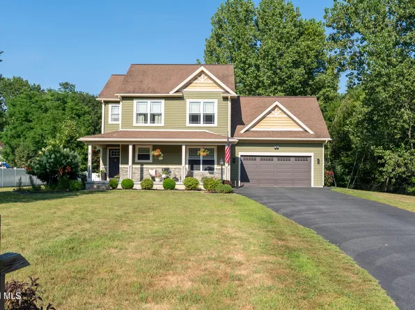 3 Ushu Court, Wilton, NY 12831