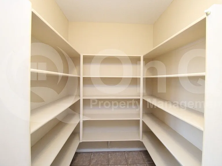 699 E Springfield Pl — Photo 22