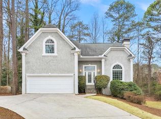 2485 Roxburgh Dr, Roswell, GA 30076