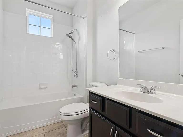 660 Fanning Dr — Photo 33