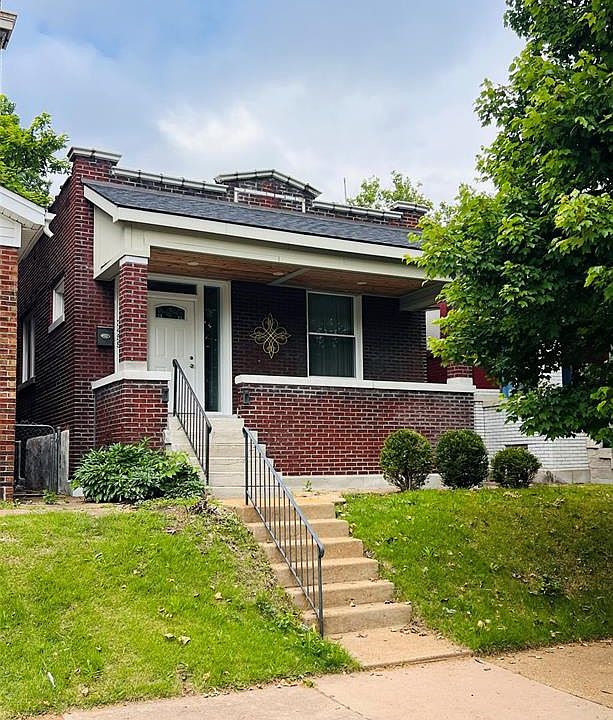 1st image of 3455 Alberta St