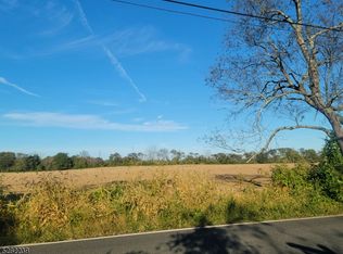 479 Skillmans Ln, Somerset, NJ 08873