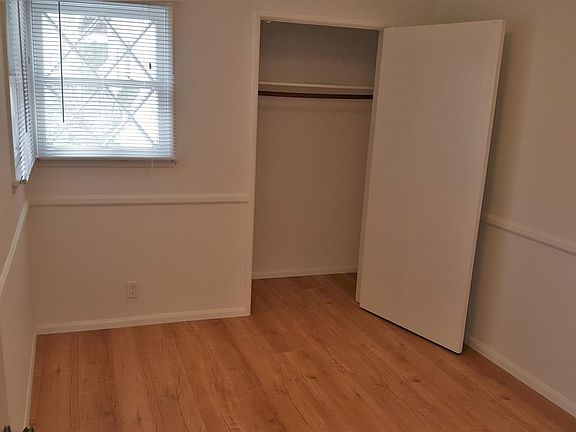 5th image of 2807 Pine Ave