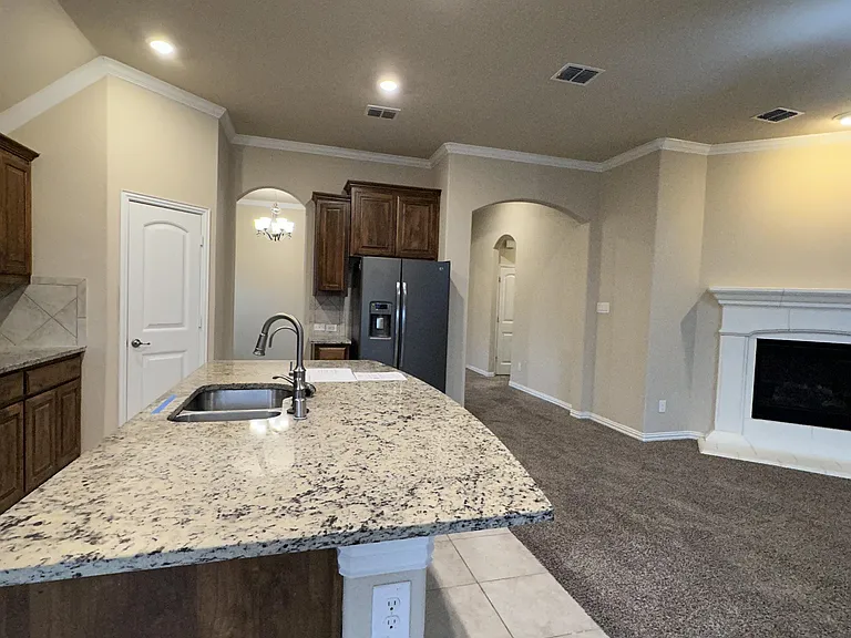 700 Feathering Way — Photo 10
