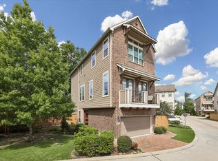 1018 Shepherd Oaks Dr, Houston, TX 77018