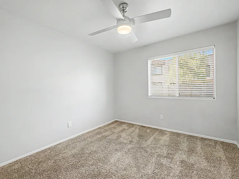 143 N Danyell Ct — Photo 19