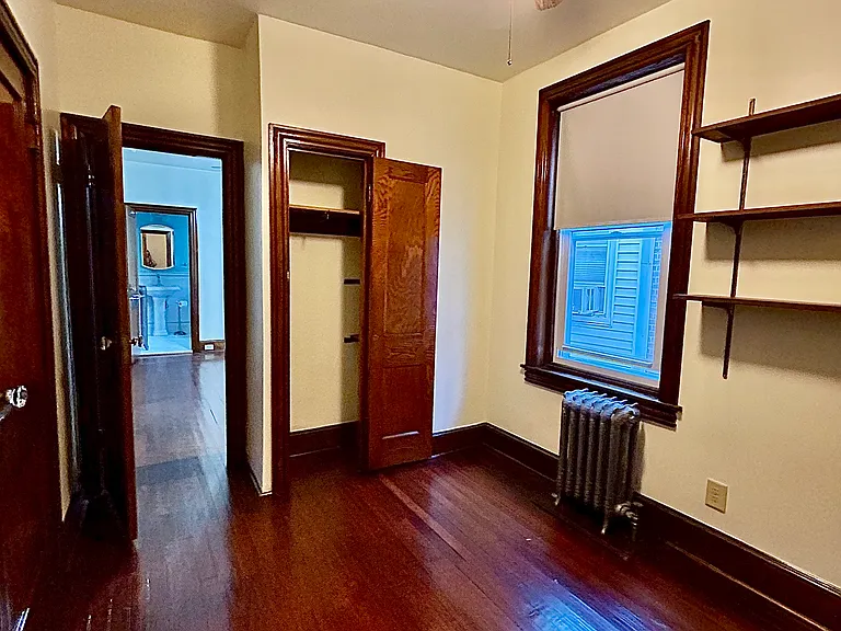 5010 Pulaski Ave — Photo 29