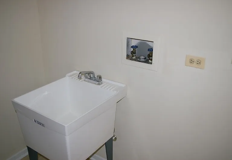 314 Morningside Dr #B — Photo 30