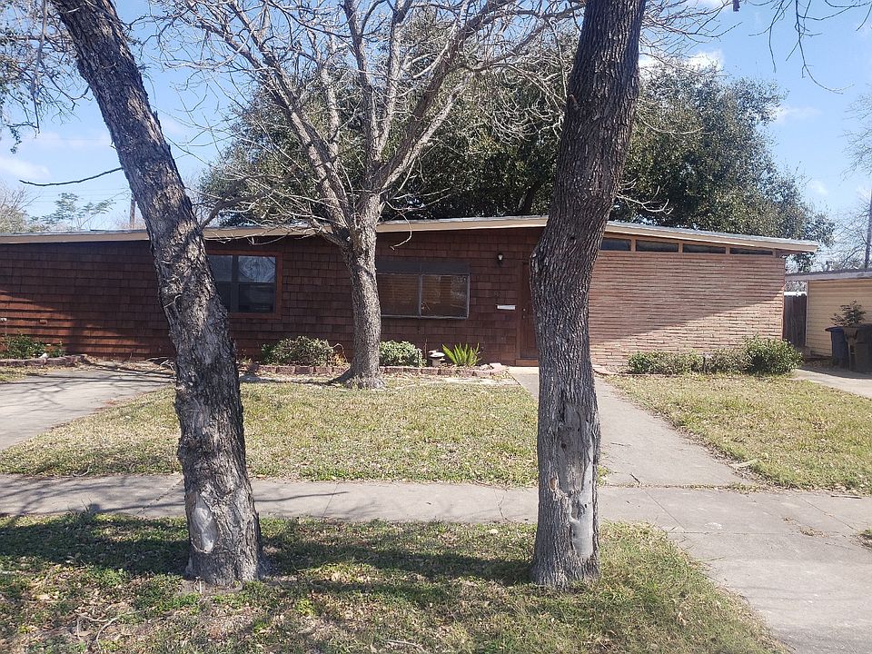 1st image of 3834 Lincoln St