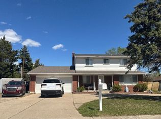 35062 Hammond Dr, Clinton Township, MI 48035