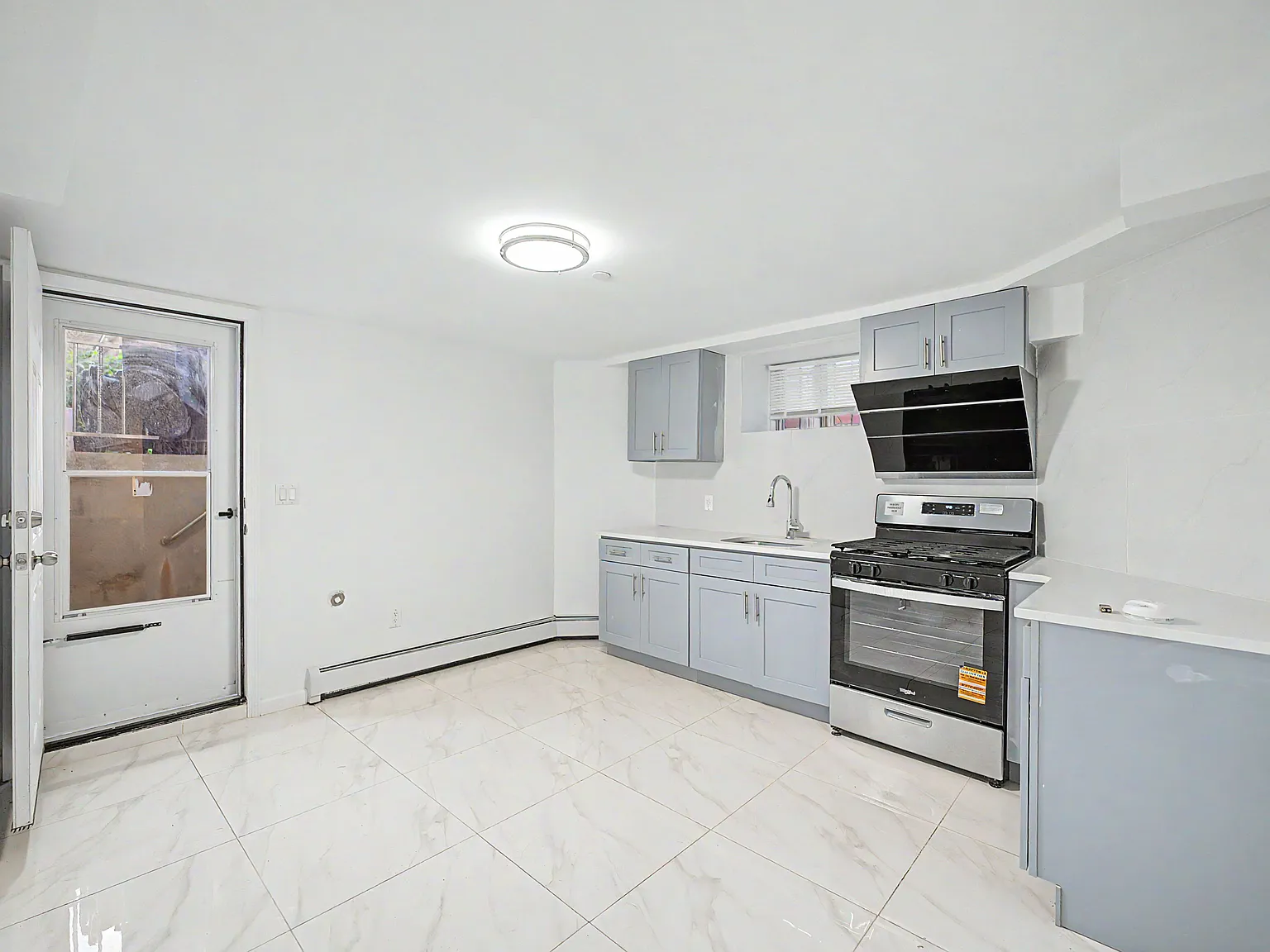 95th St, Woodhaven — Photo 2