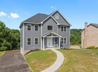 1028 Old Post Rd, South Park, PA 15129